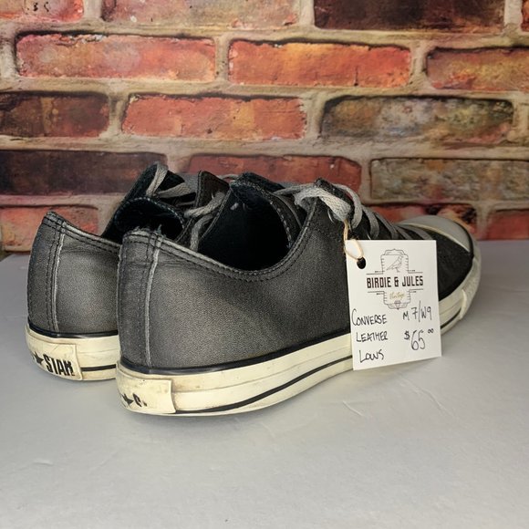 Chuck Taylor Leather Ox lows - Men's size 7 - Picture 4 of 5